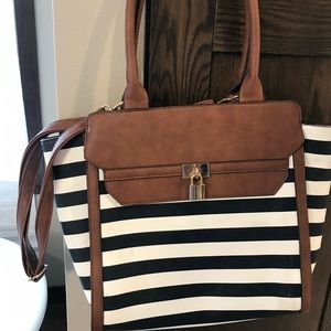Call it Spring purse. Nautical navy stripe.